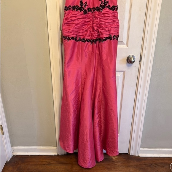 Pink Strapless Gown with Sweetheart Neckline - Picture 6 of 14